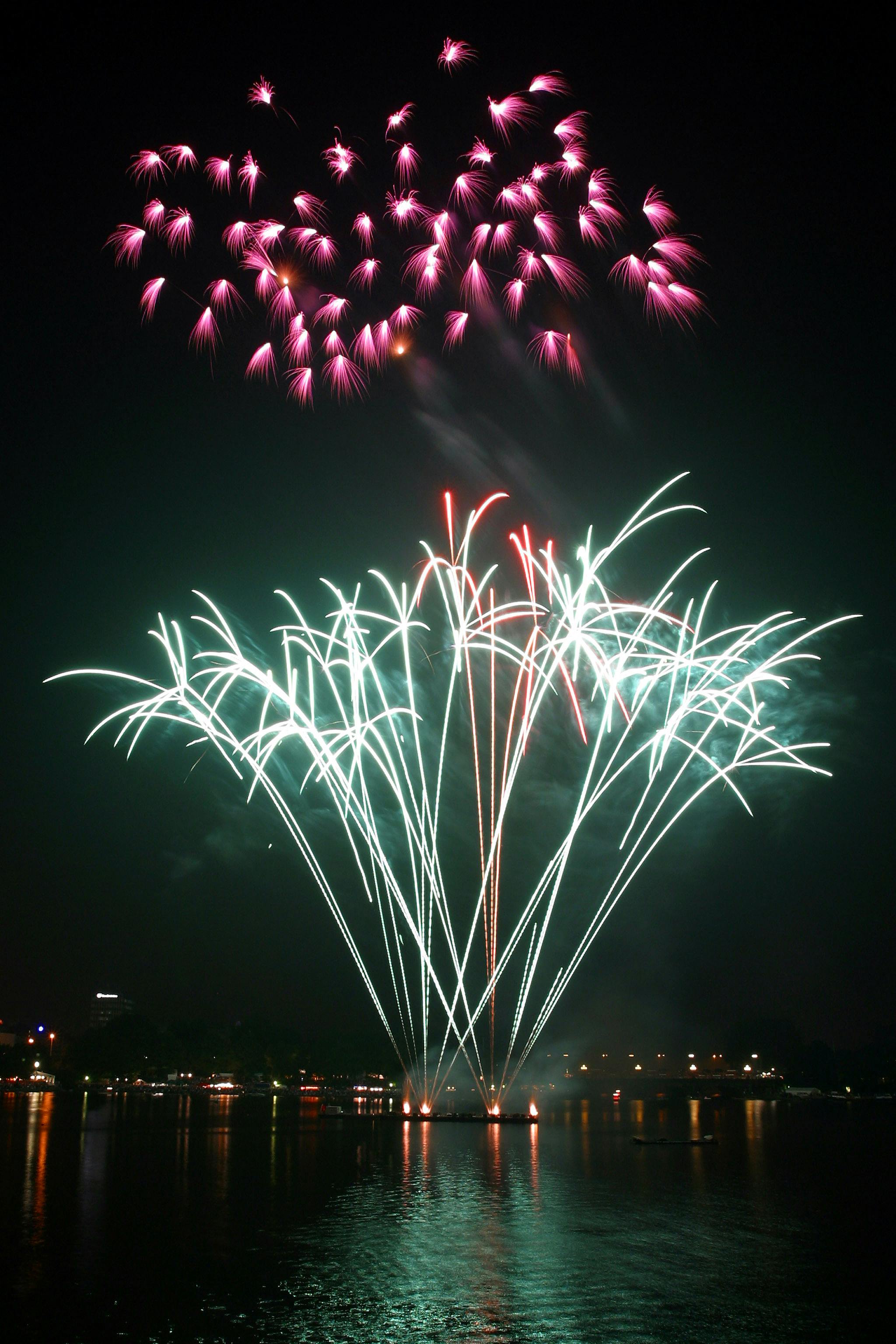 Fireworks Display during Nighttime · Free Stock Photo