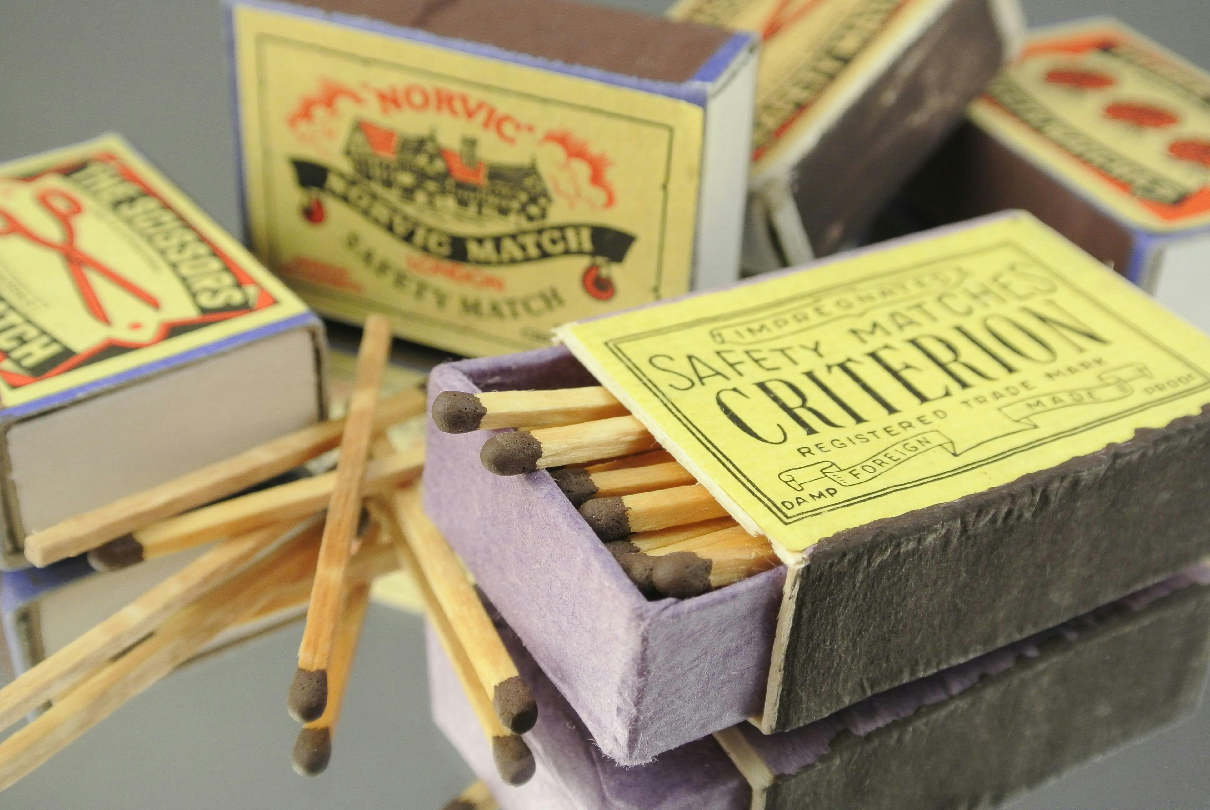 free-stock-photo-of-matchbox-matches-safety-matches