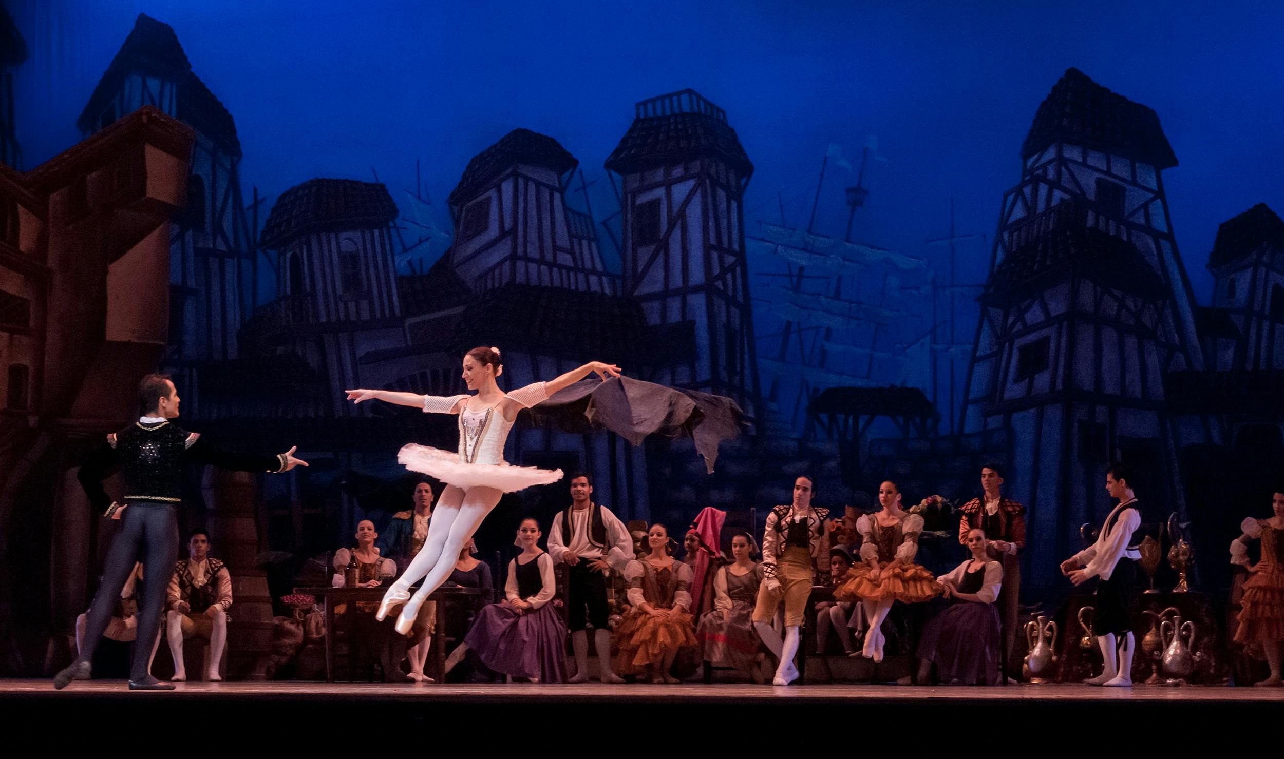 ballet-production-performance-don-quixot