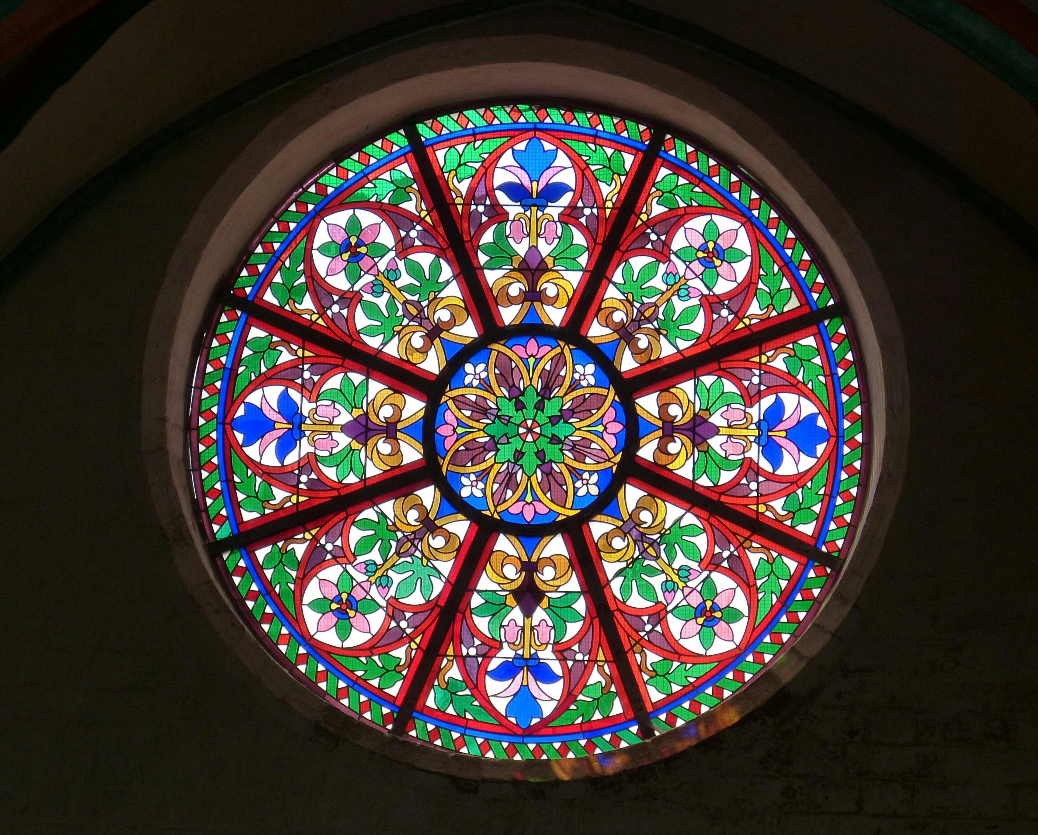 round-stained-glass-free-stock-photo