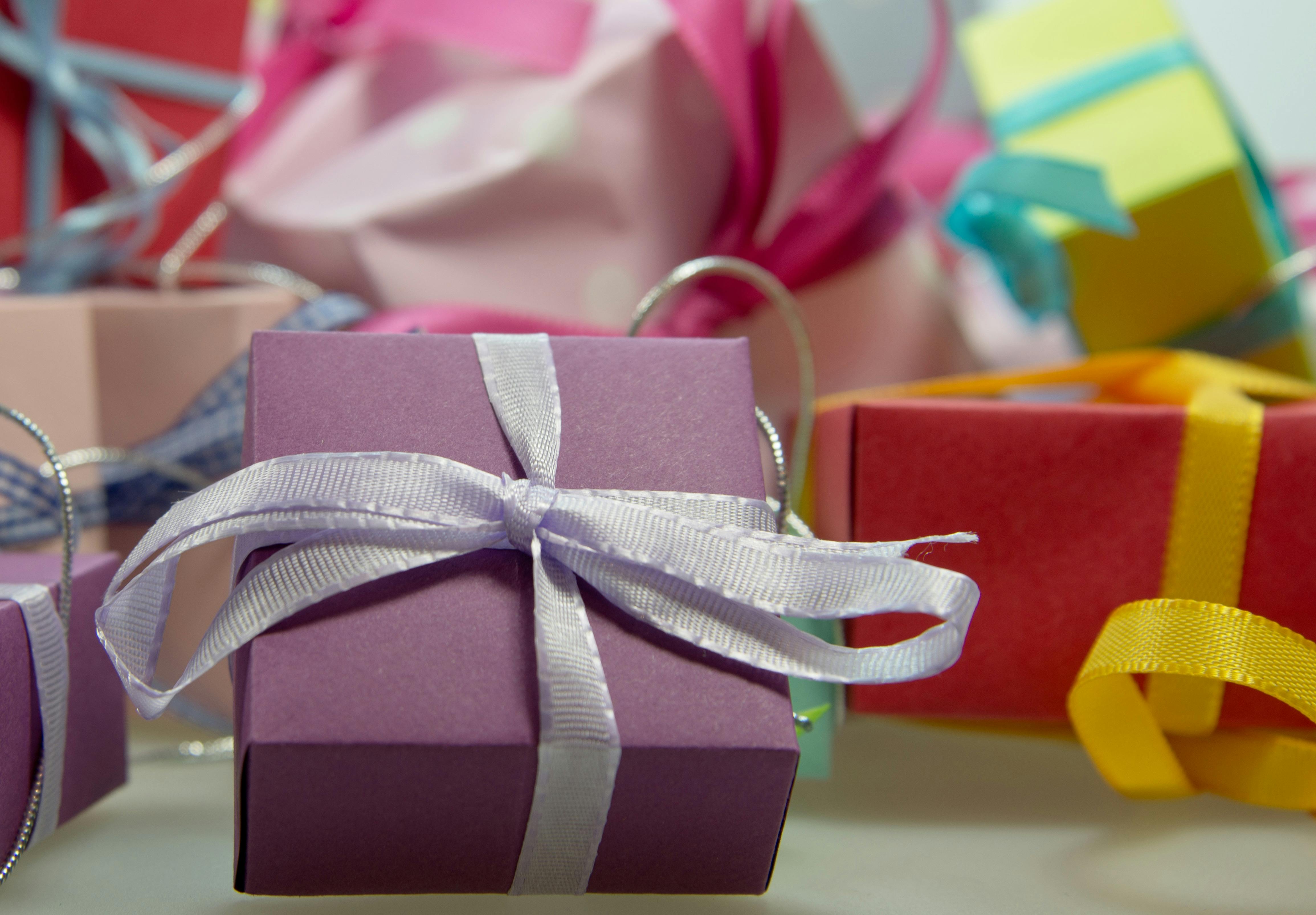 free-stock-photo-of-decoration-gifts-presents