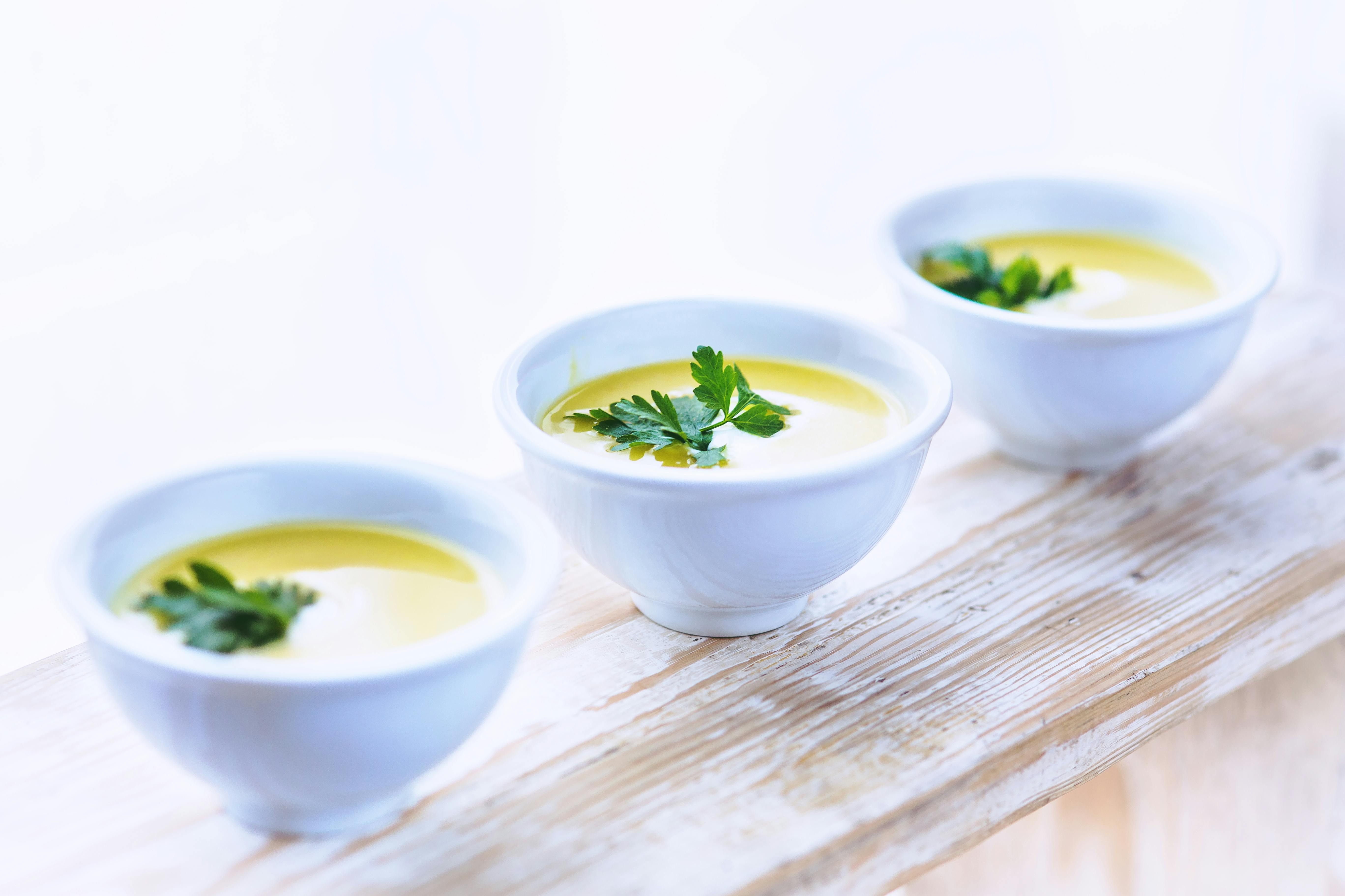 Leek and potato soup with parsley \u00b7 Free Stock Photo