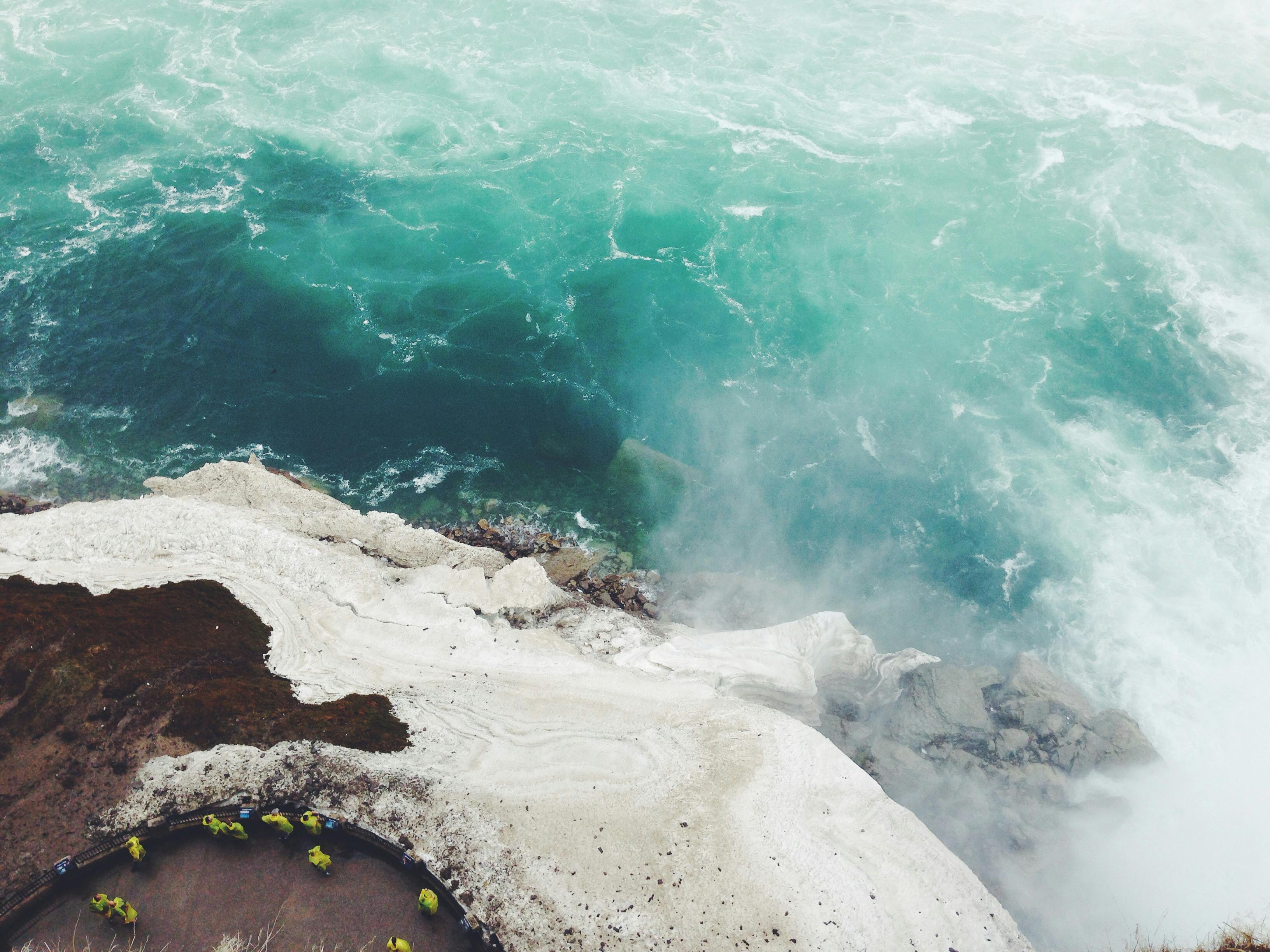 aerial-view-photography-of-body-of-water-free-stock-photo