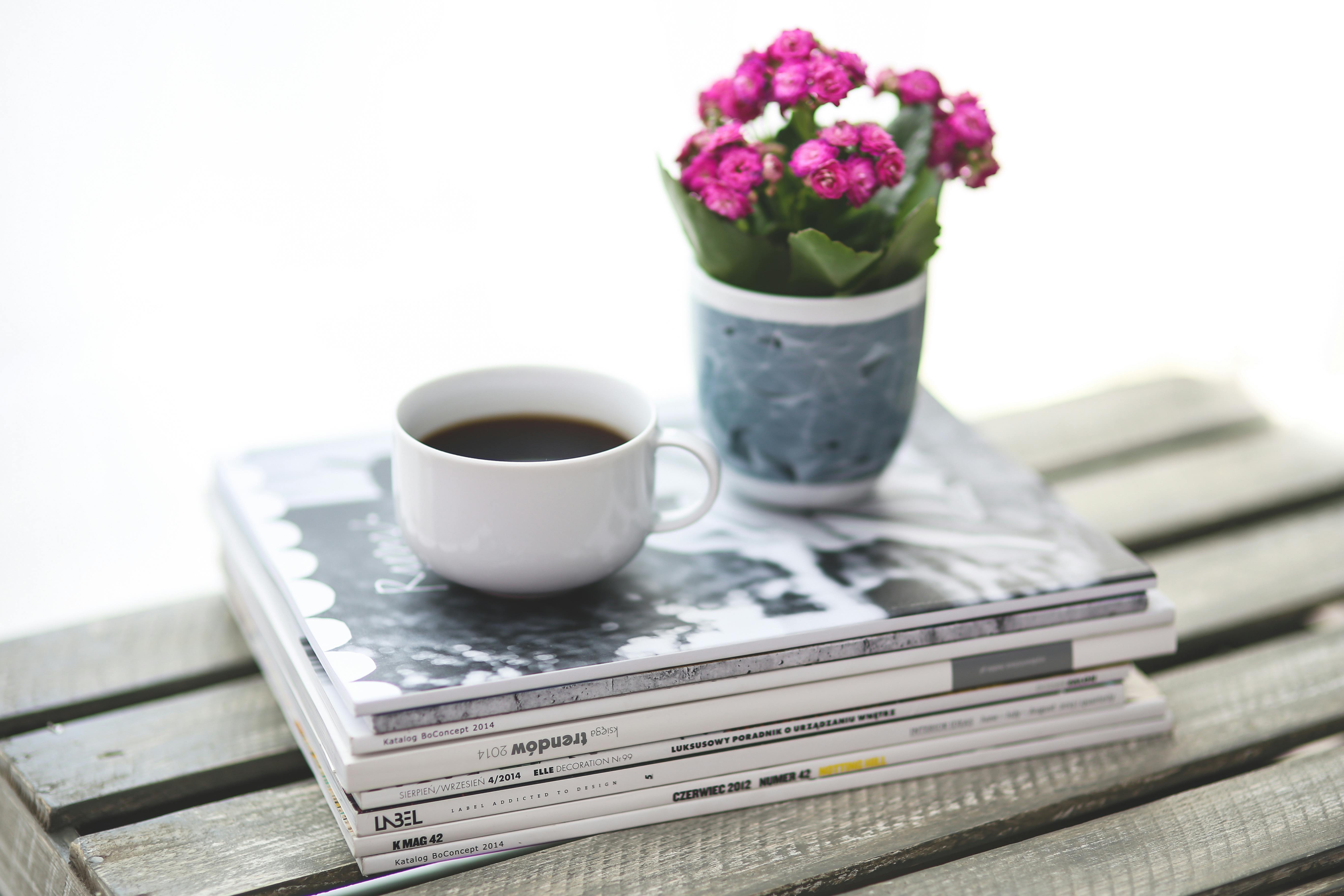 Stack of newspapers · Free Stock Photo