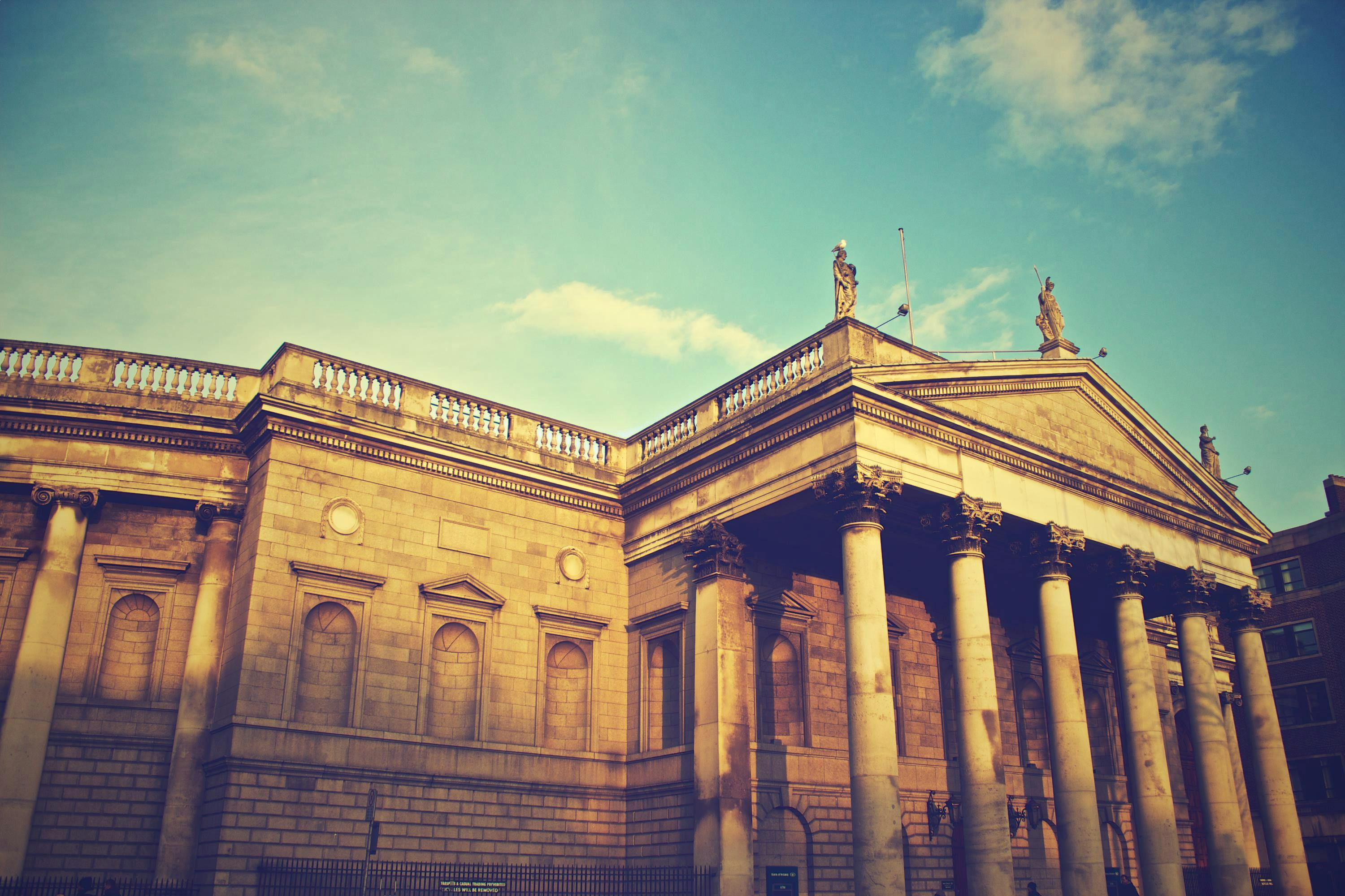 free-stock-photo-of-building-columns-historical