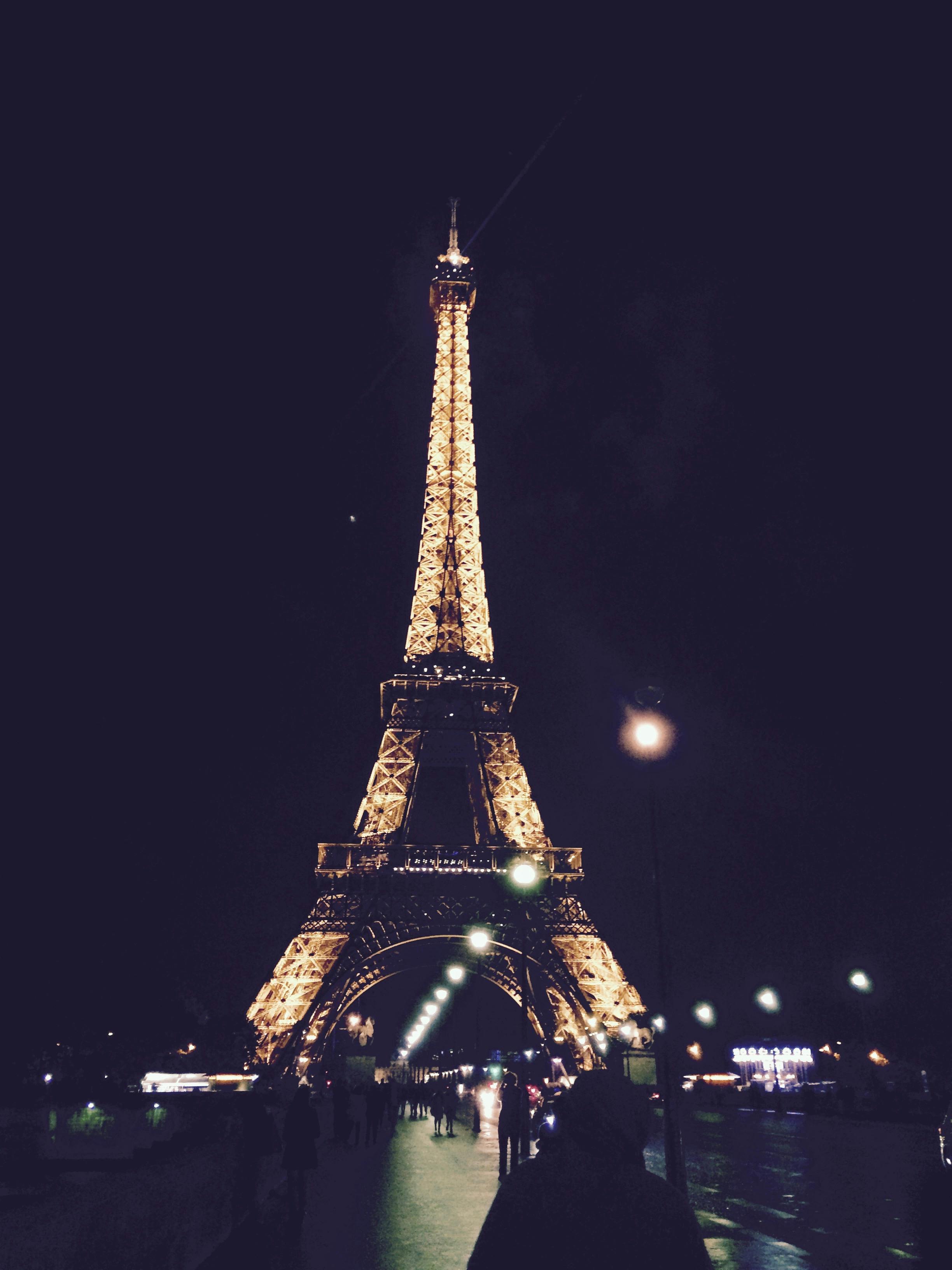 15 Gambar  Menara  Eiffel  yang Keren Ini Bisa Kamu Gunakan 