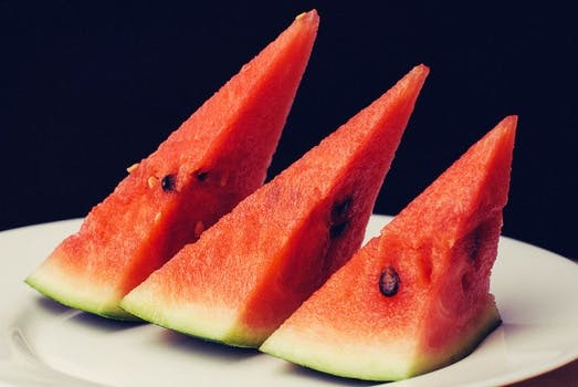 Watermelon slices and chunks